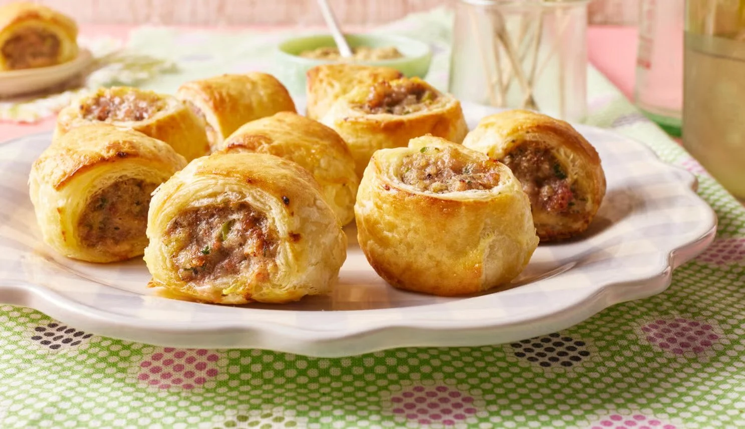 sausage-rolls-recipe-dev.jpg