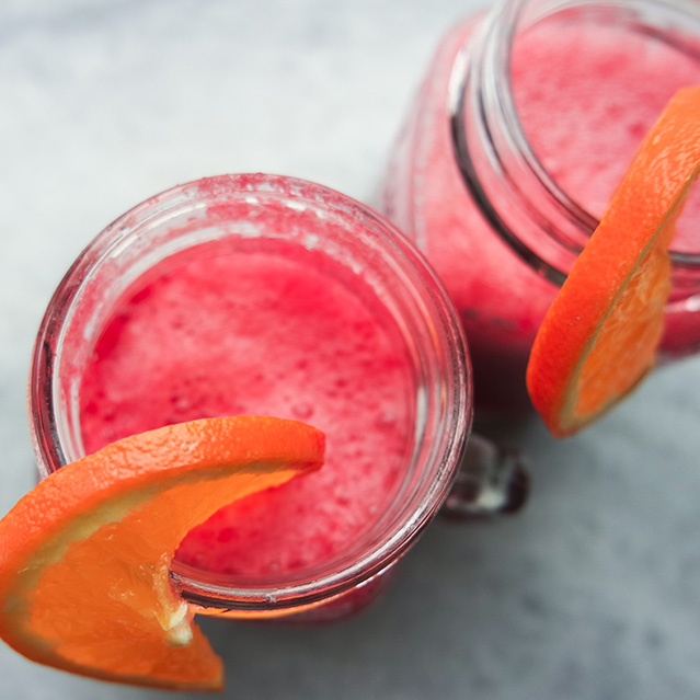 Beet, Orange, and Banana Smoothie (Vegan / Paleo / Gluten-Free) 