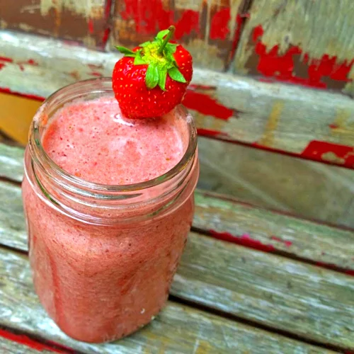 Heart “Beet” Strawberry Smoothie (Vegan and Gluten-Free)