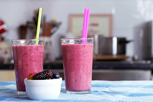 Beet Greens Smoothie Recipe by Blender Babes