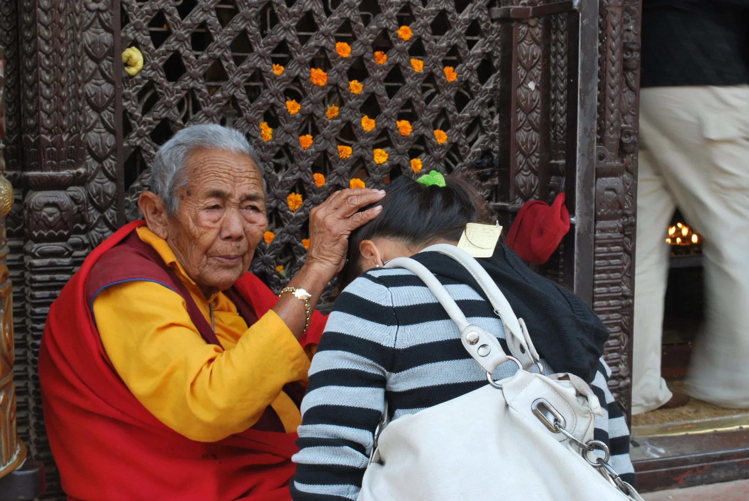 Elder blessing at Bodenath Photo by Amy Hahn
