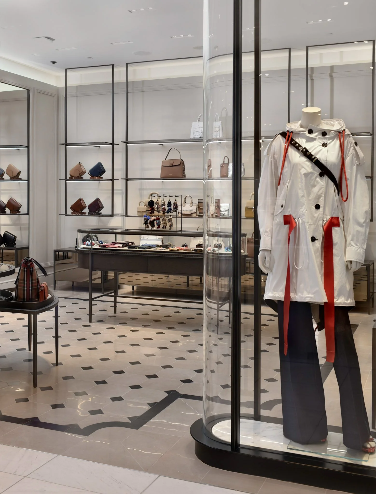 INTERIOR-COMMERCIAL-PHOTOGRAPHY-BURBERRY-VANCOUVER-BC-ACCESSORIES-WINDOW-DISPLAY-HOLT-RENFREW.jpg