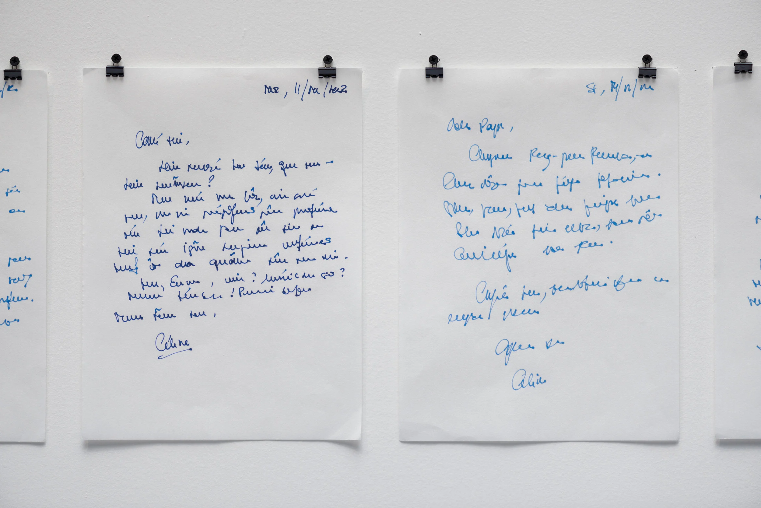   Lettres à Papa , 2013 [detalhe] Papel sumiê e nankin 29,7 x 252 cm  Foto: Edouard Fraipont 