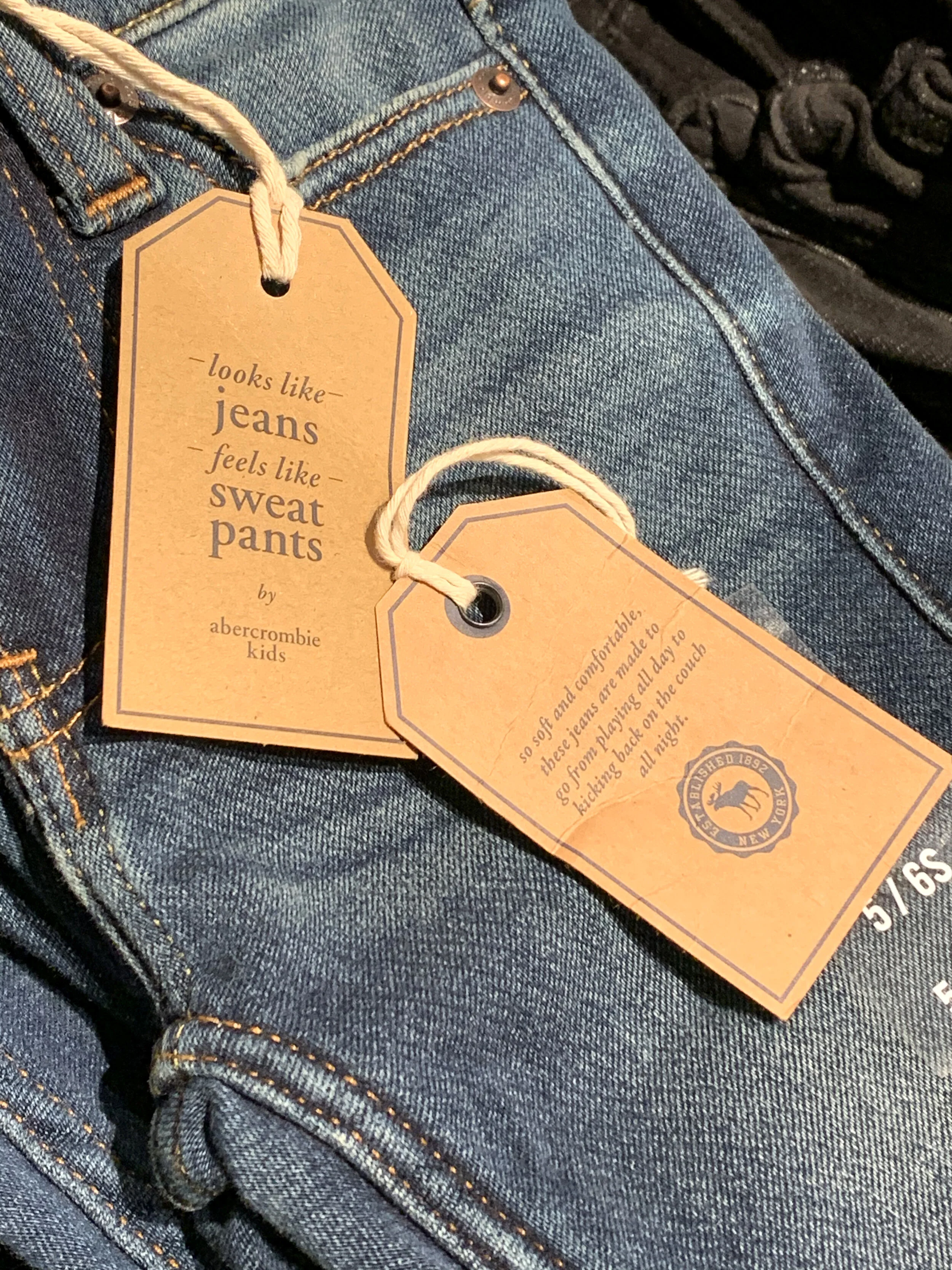 DENIM HANG TAGS