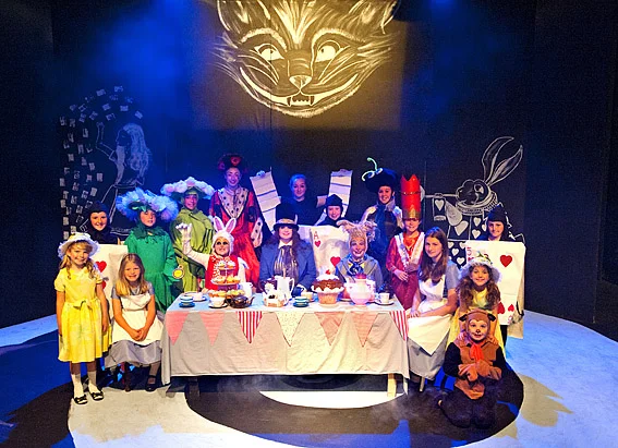 ALC-0002D All Cast Alice in Wonderland, Harlequin Theatre, Northwich, Cheshire.jpg