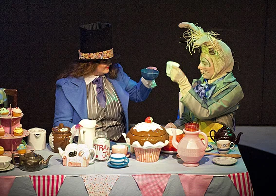 ALC-0015D Alice in Wonderland, Harlequin Theatre, Northwich, Cheshire.jpg