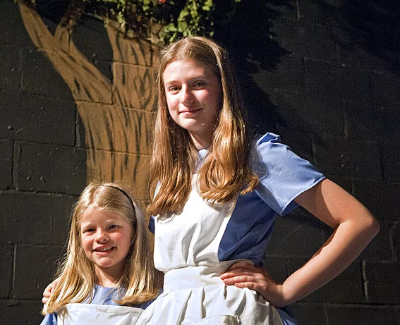 ALC-0038D Alice in Wonderland, Harlequin Theatre, Northwich, Cheshire.jpg