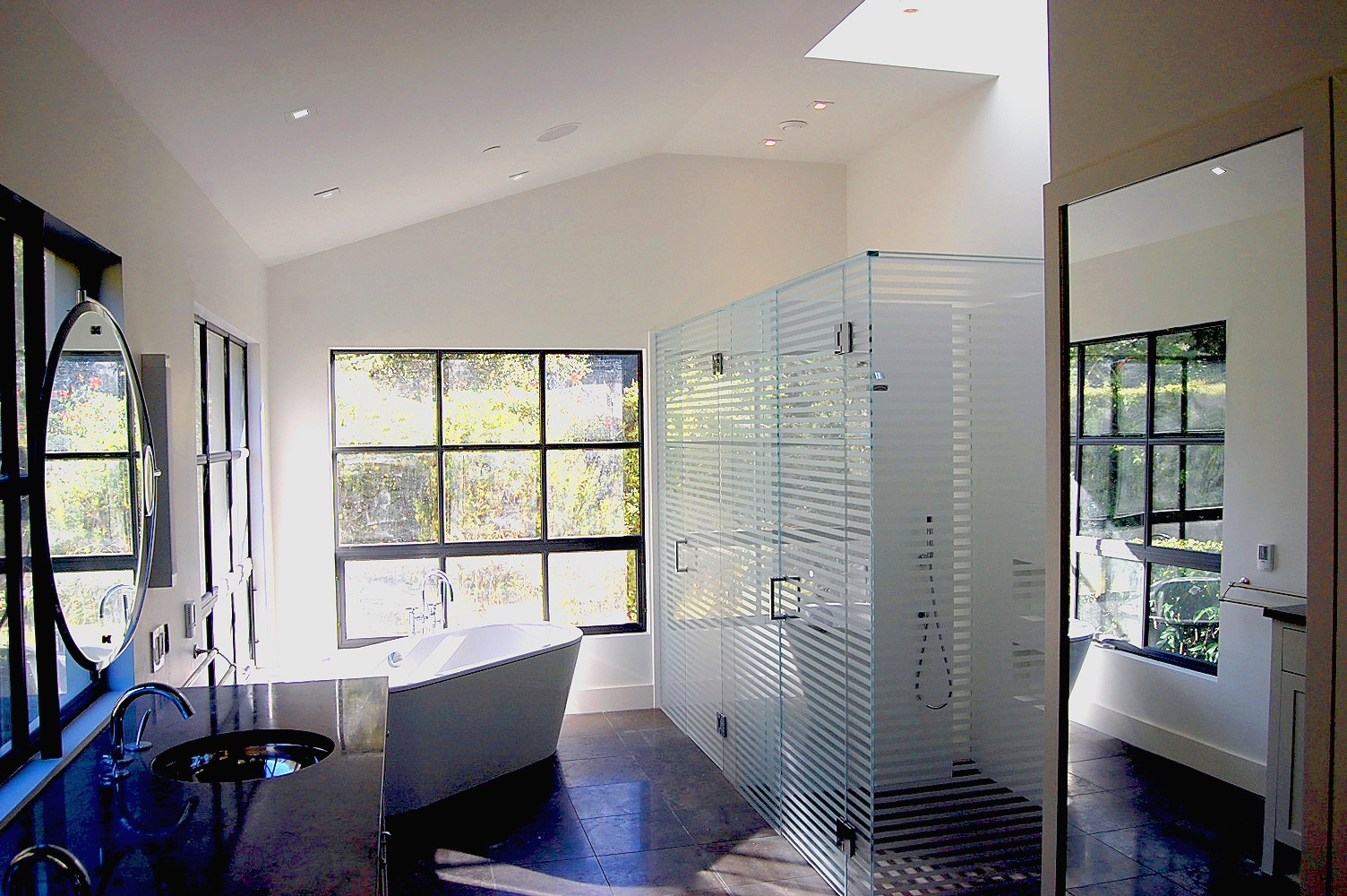 MASTER BATH 1.jpg