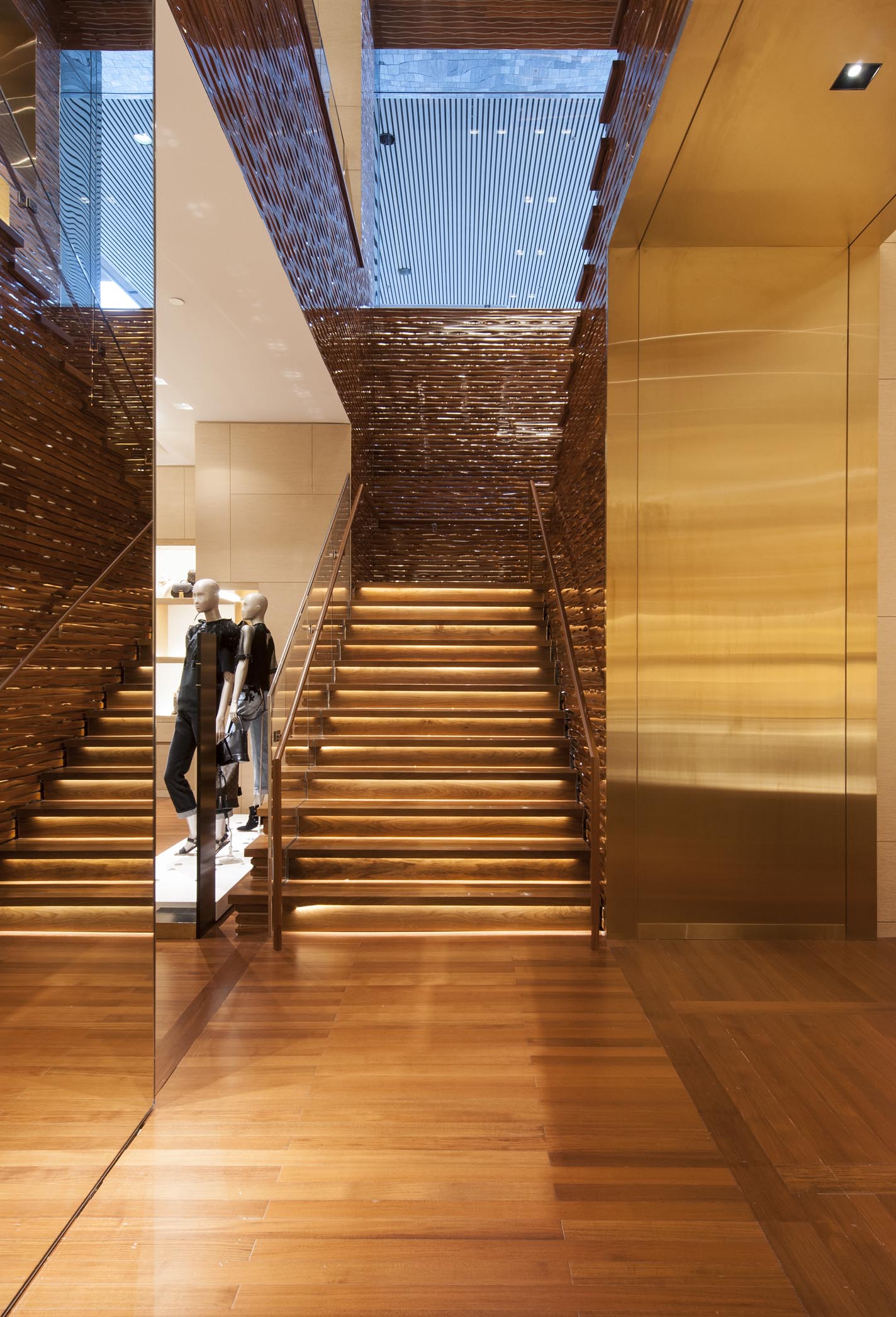 LOUIS VUITTON REGIONAL CORPORATE OFFICES — WINICK ARCHITECTS