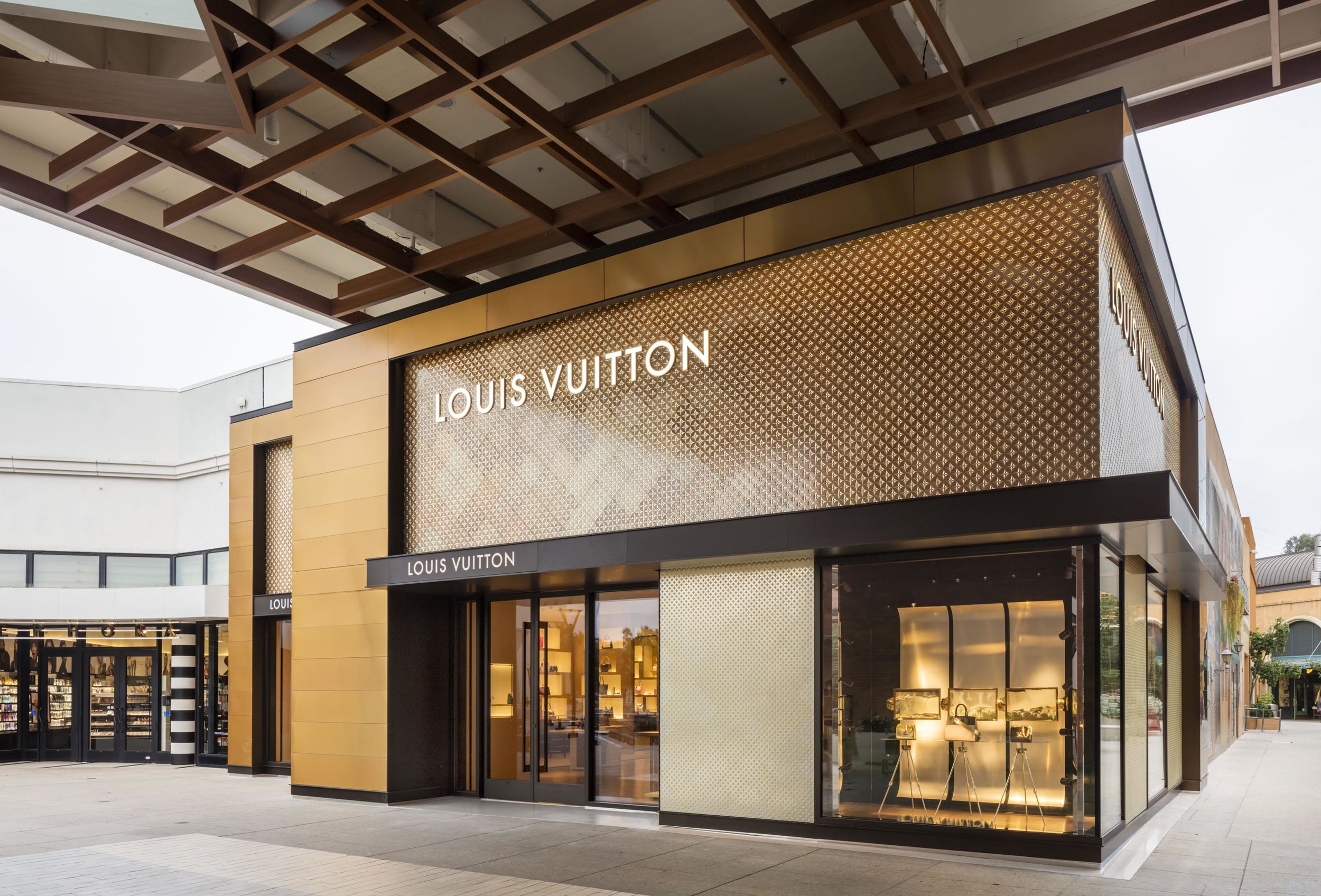Louis Vuitton Palo Alto store, United States