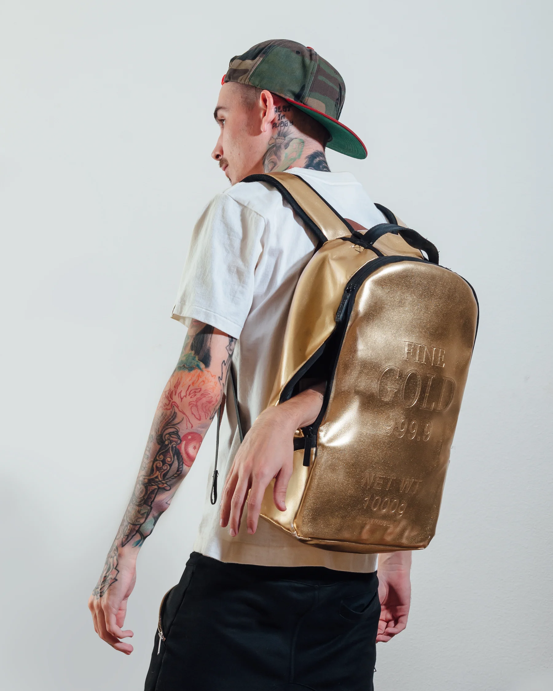 backpack_1.jpg