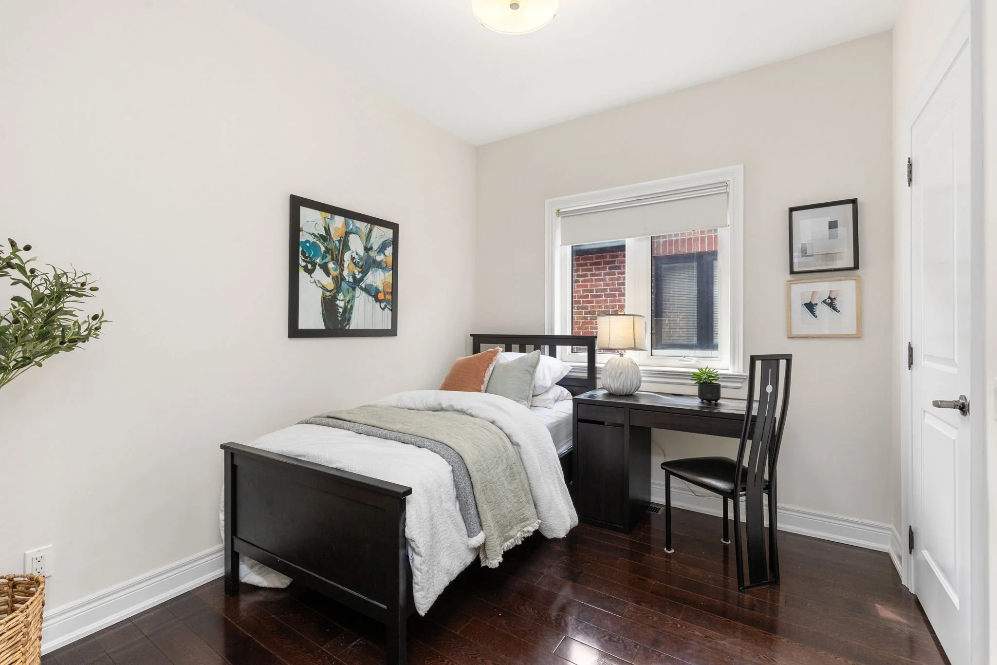 021 - 1113B Islington Ave, Toronto, ON.JPG