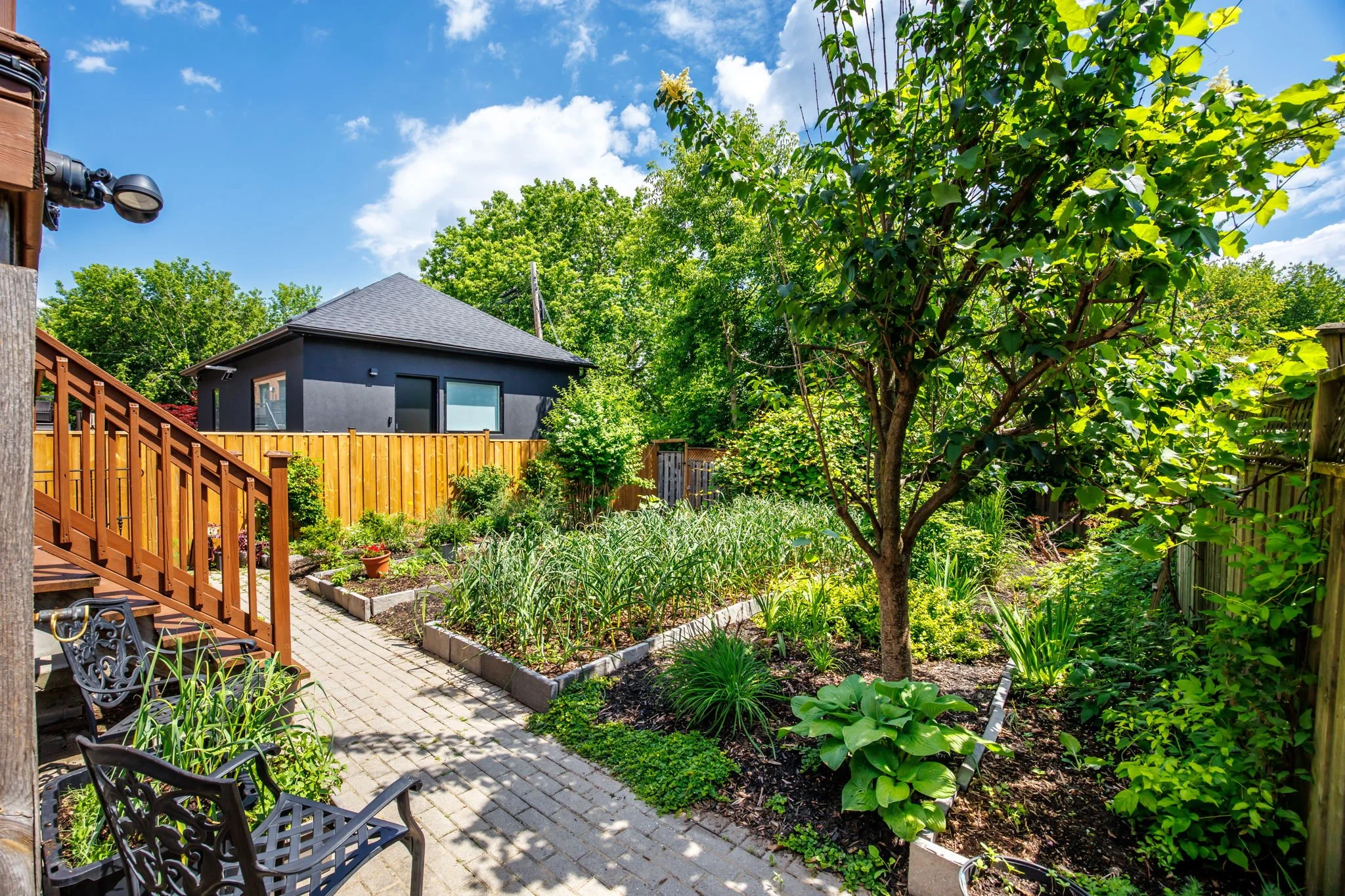 037 - 1113B Islington Ave, Toronto, ON.JPG