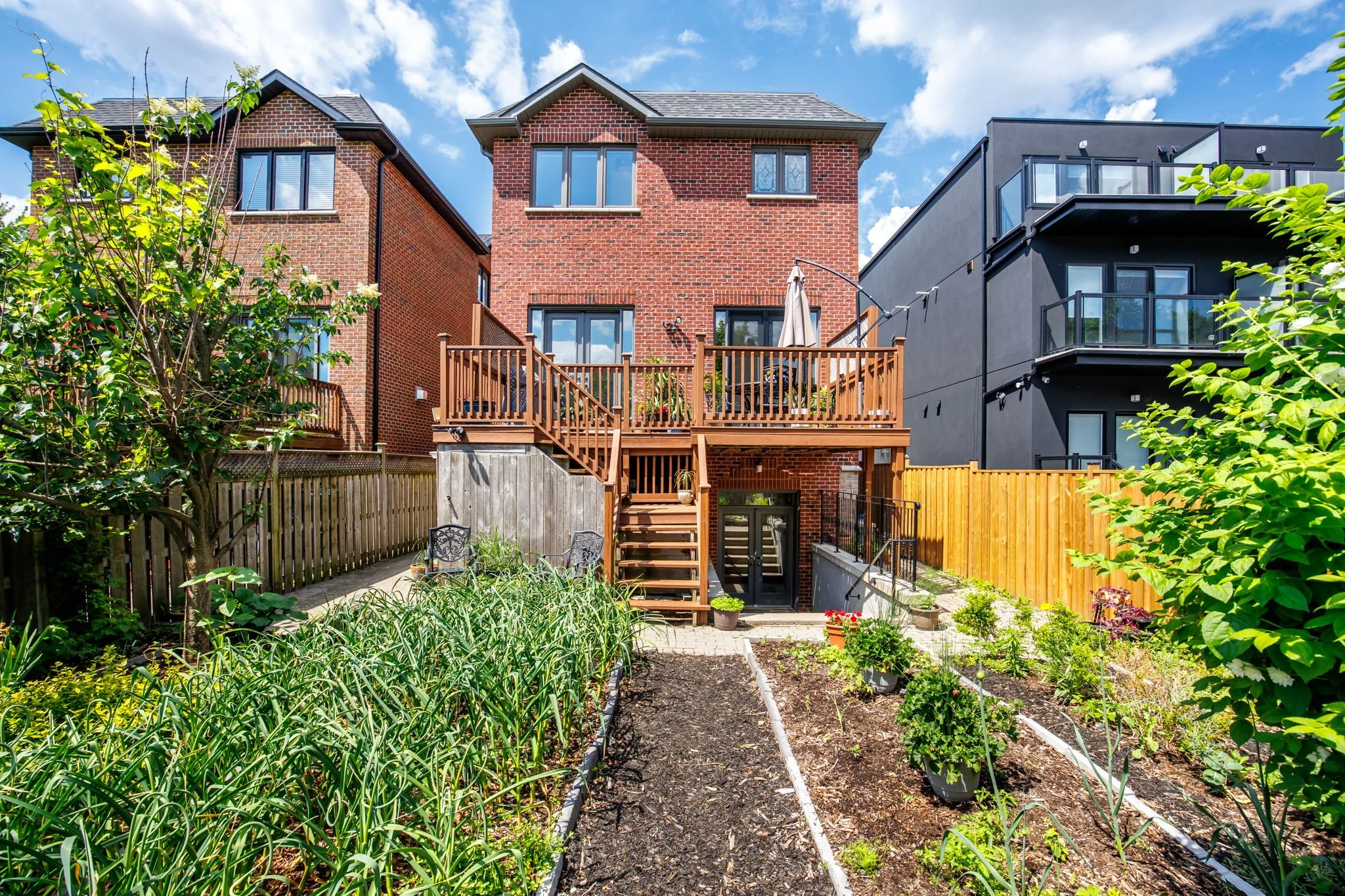041 - 1113B Islington Ave, Toronto, ON.JPG