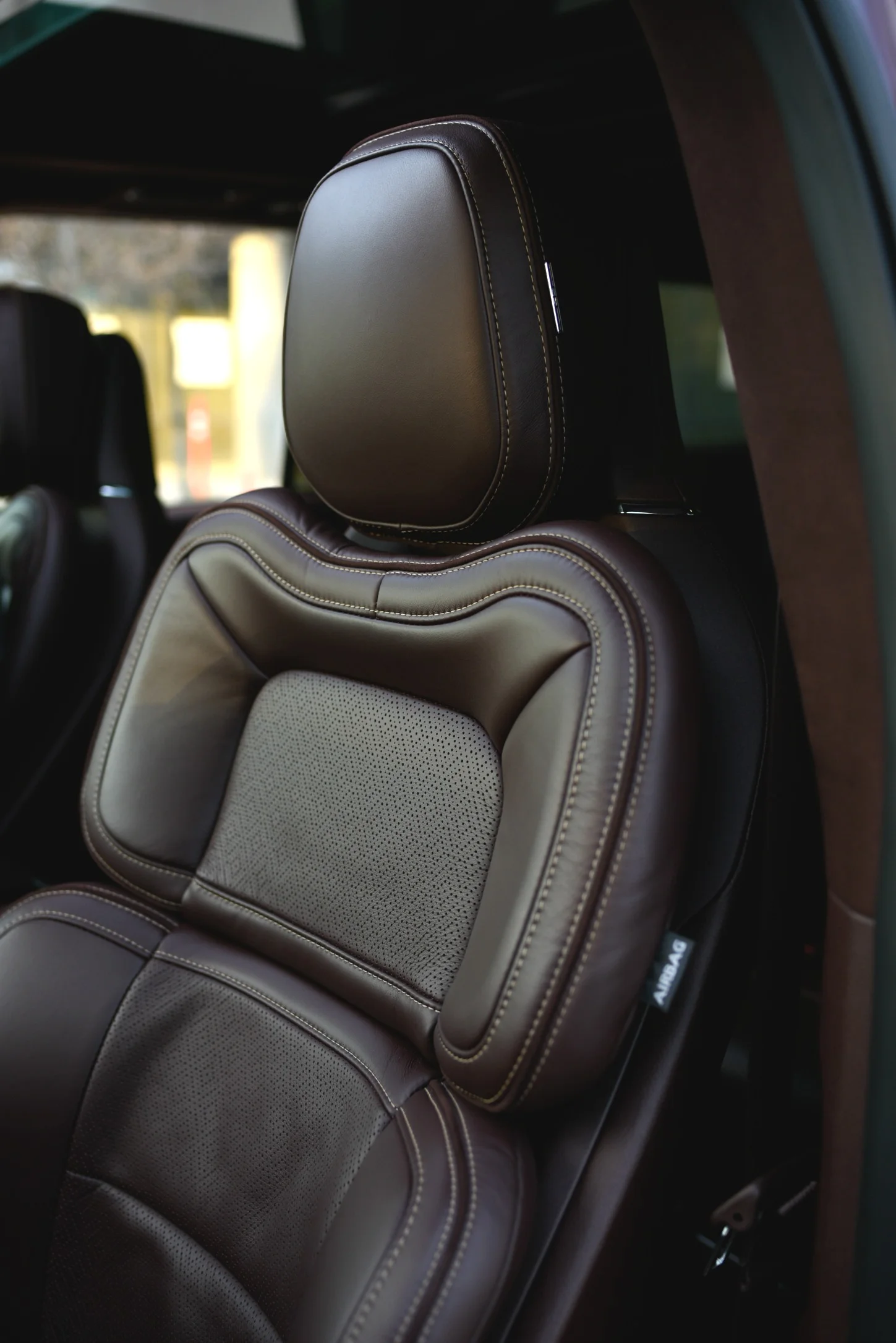 LincolnNavigator-Seats.jpg