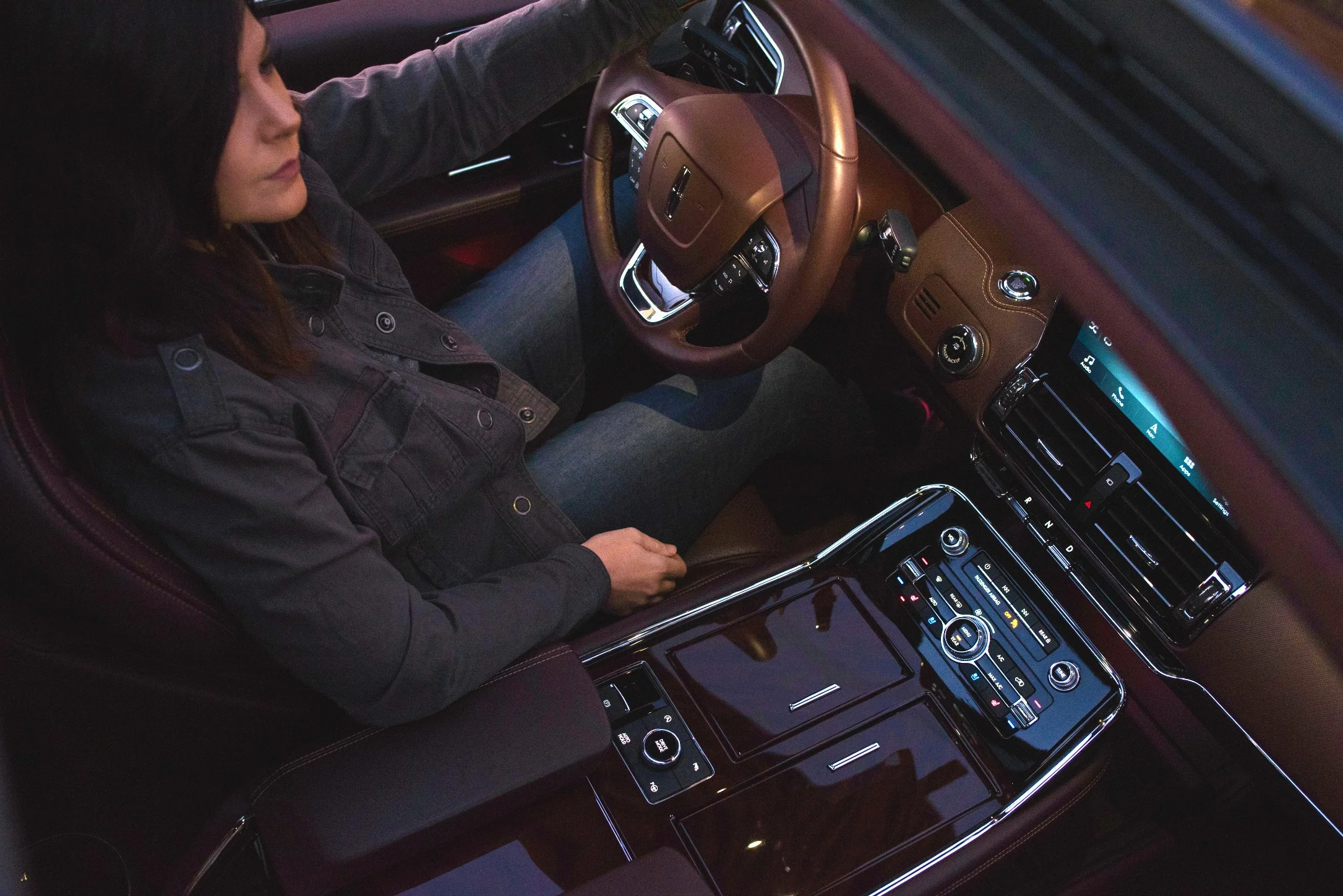 LincolnNavigator-Interior.jpg