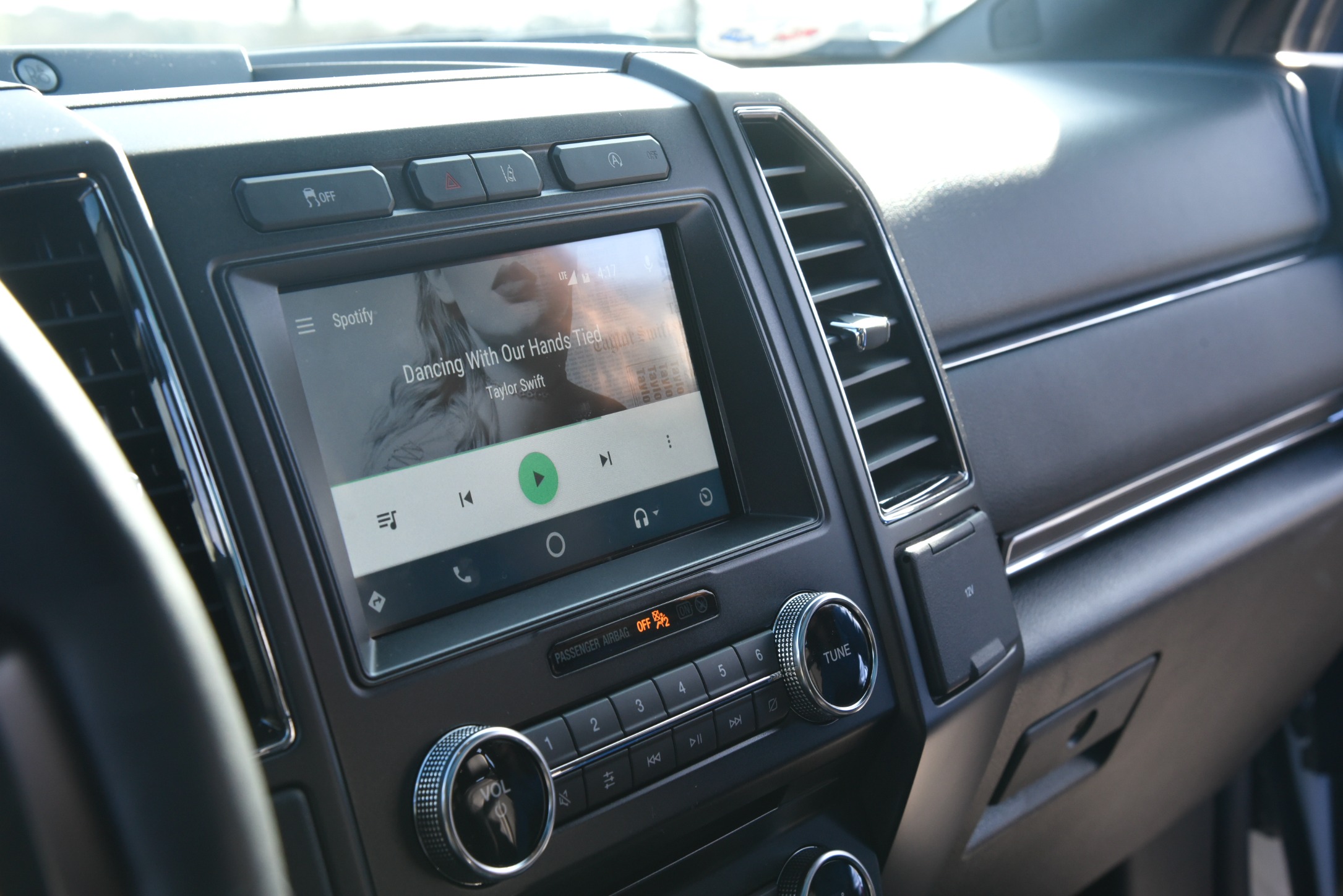 Expedition - Dash - AndroidAuto.jpg