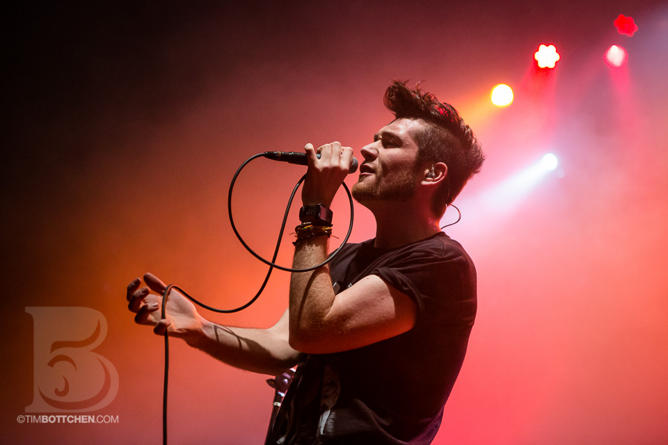 Bastille-The-Pageant-02-7733.jpg