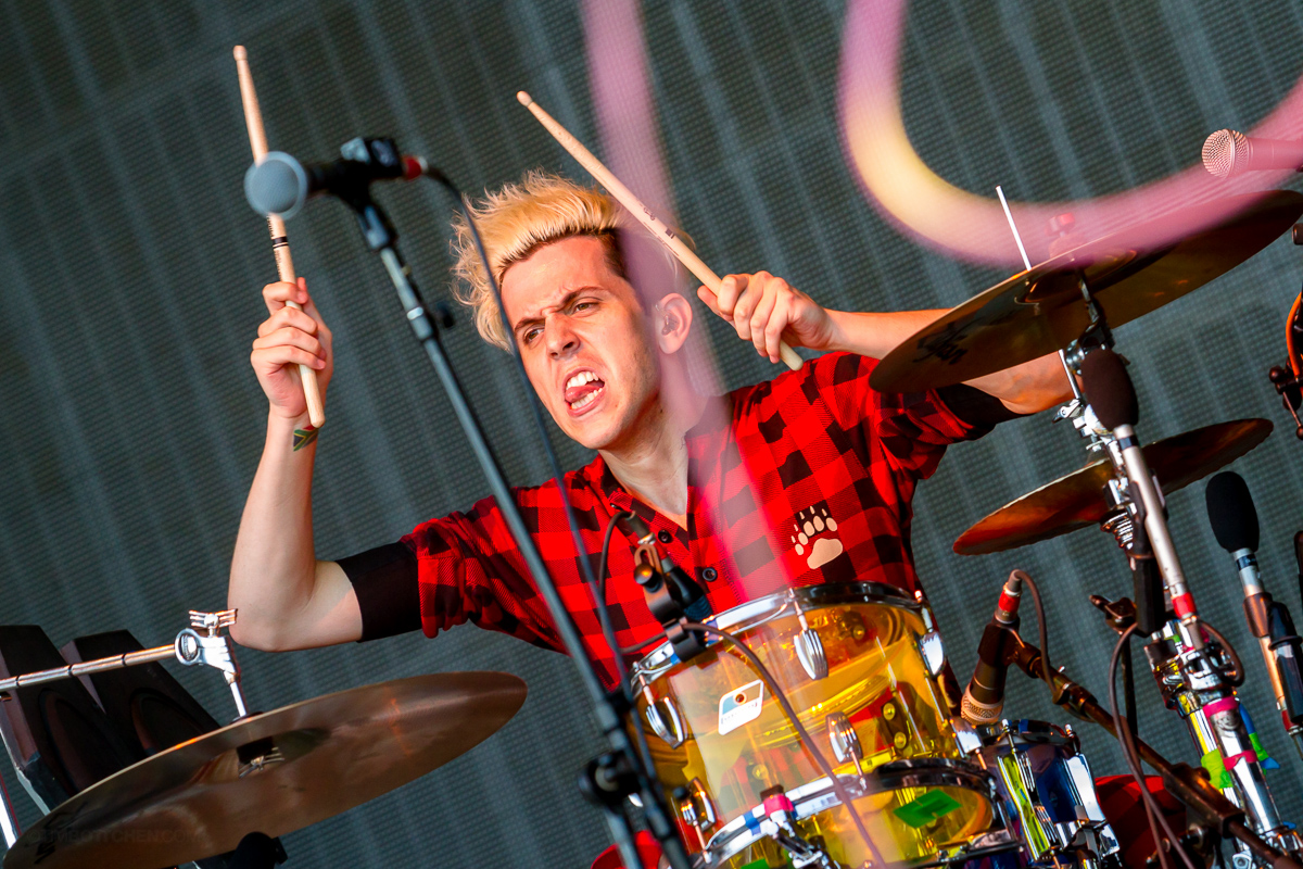 Grouplove at LouFest