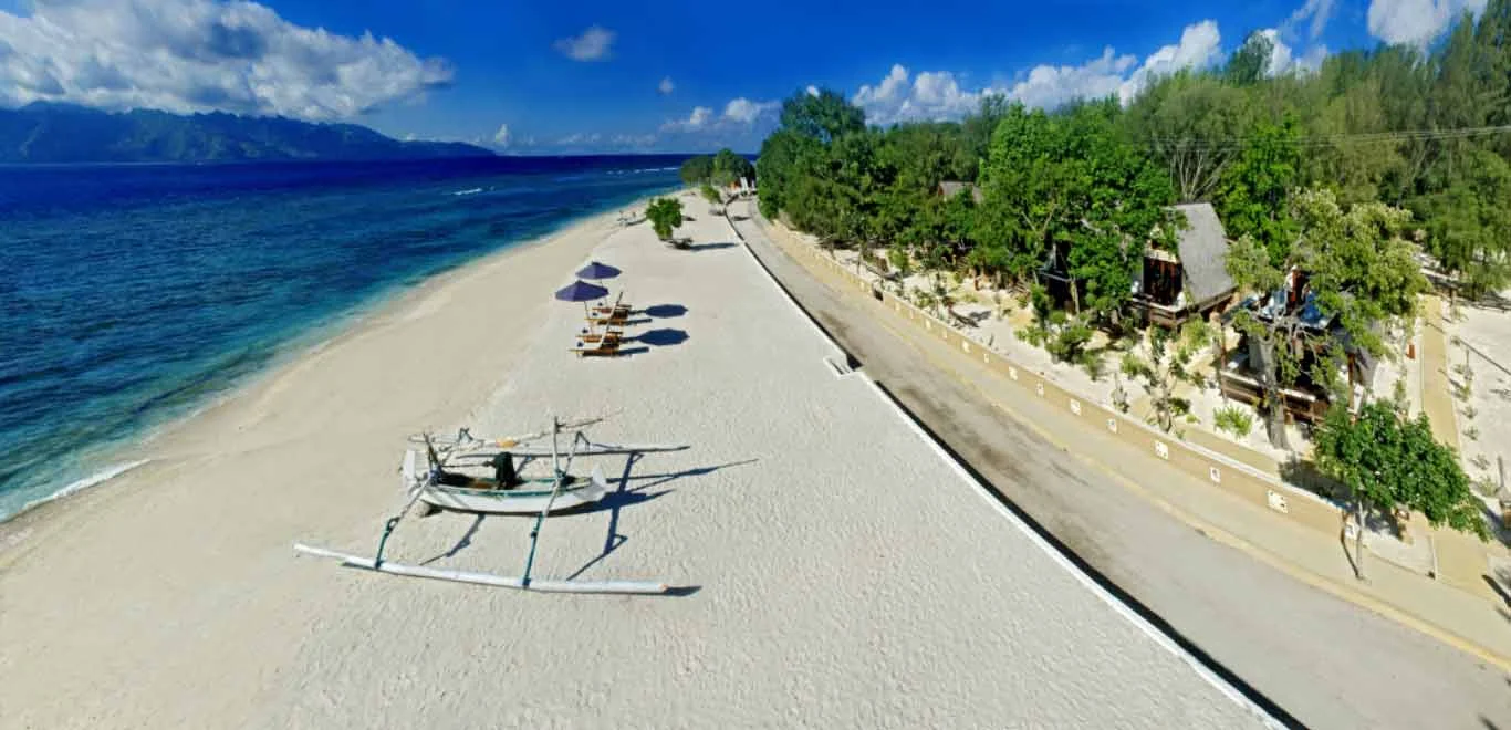 Gili-Trawangan-Lombok-Hotel-Rooms-Accomodation-Pearl-of-Trawangan-Lumbung-Beach-Cottages-01.jpg