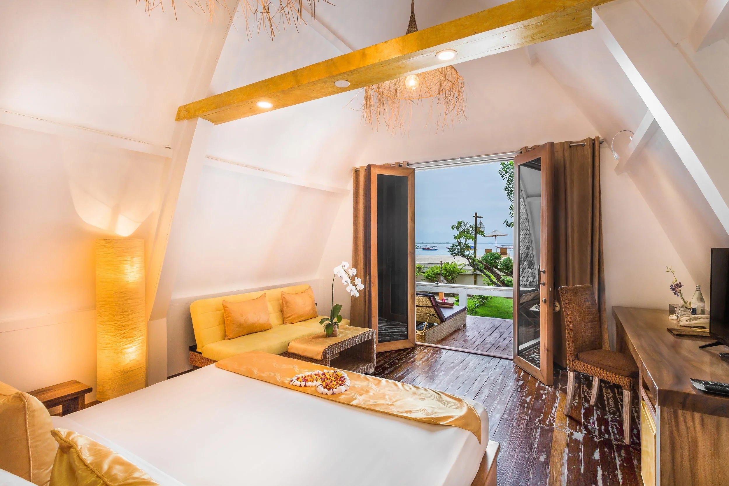 Lumbung Beach Cottage2.jpg