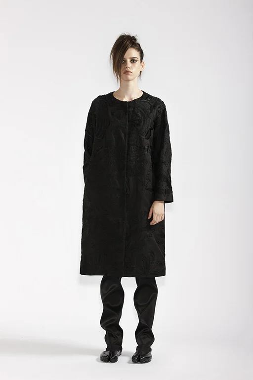   115/A96107 Slim Pants    100/A99063 French Embroidered Evening Coat  