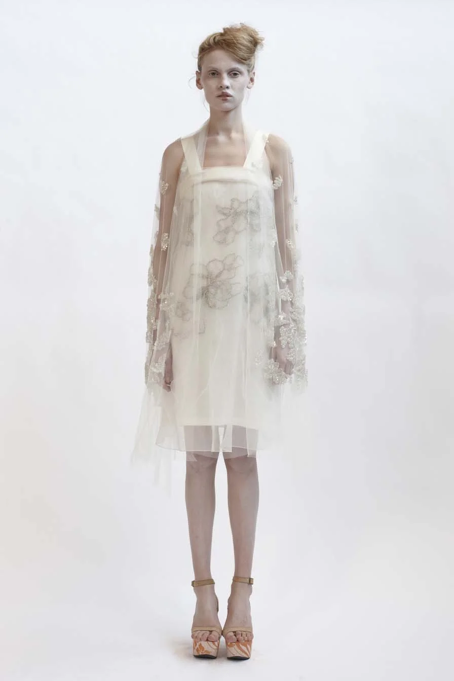 110/F01416 Silk Organza & Tulle Dress with Grosgrain Strap 140/F01426S Bias Short Slip 900/F07417 Beaded & Sequined Shawl