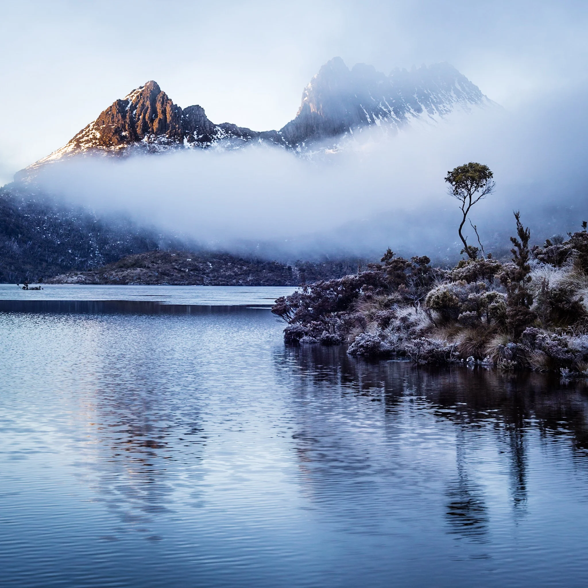 Cradle Mountain and Dove Lake. Photograph copyright © Len Metcalf 2019