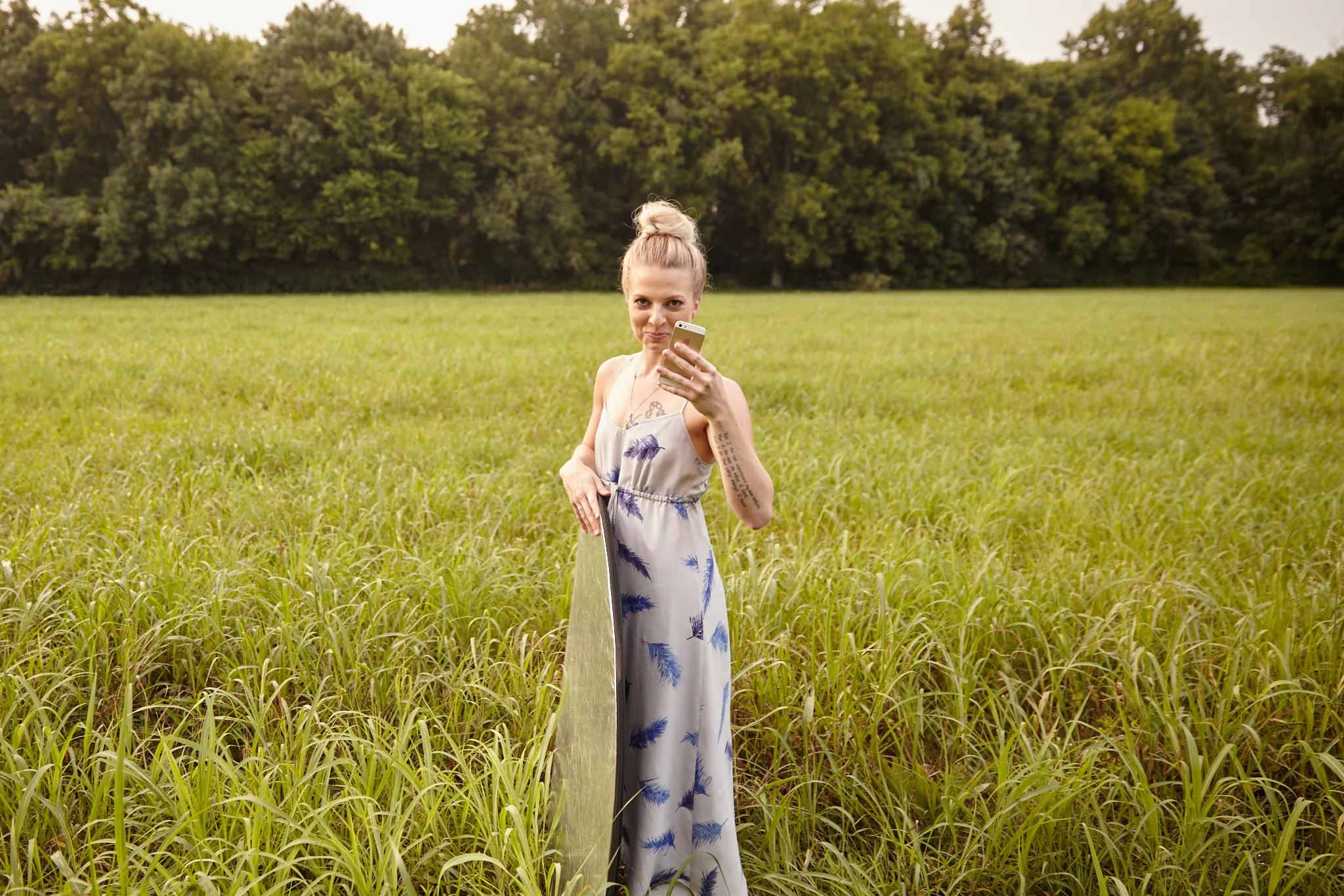 Ashley Periscoping while holding my reflector | Photo: Matthew Simmons
