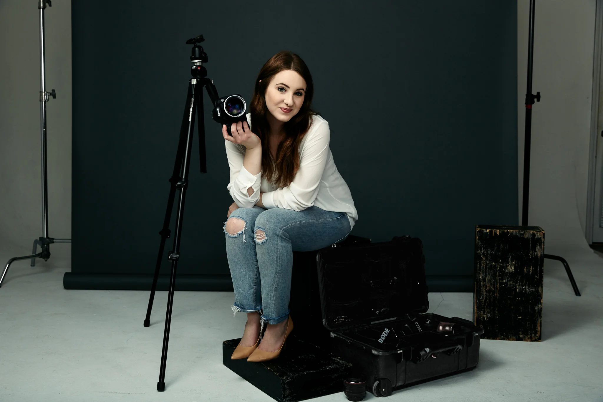 Artist Portrait - Sara Dietschy | Emily McGonigle Photography