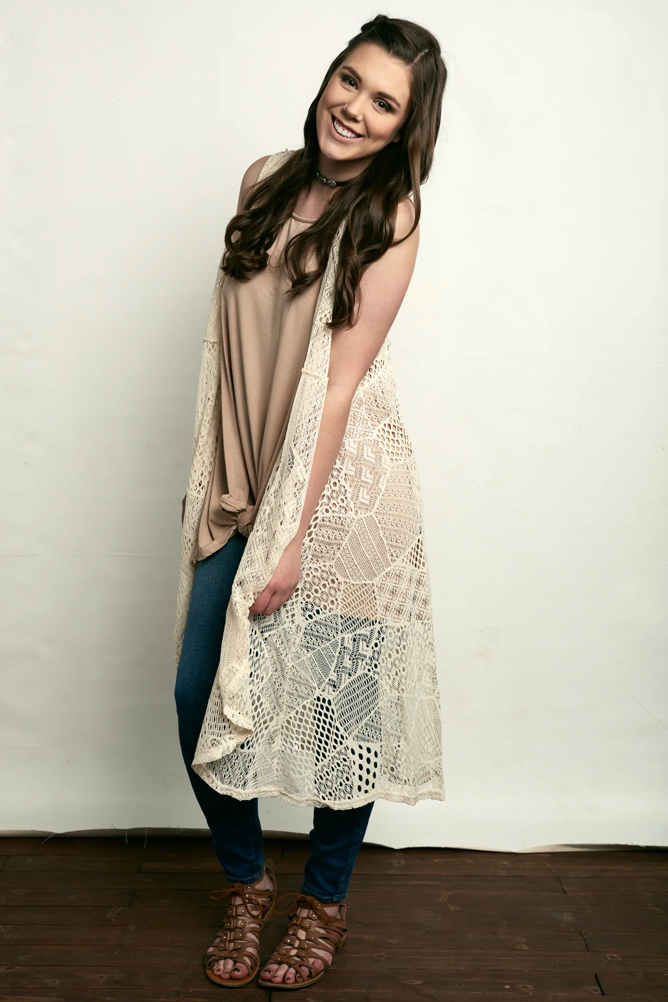 Choker, Top, Lace-y piece that I don't know what to call: Molly Green Jeans & Sandals: Provided by Emma