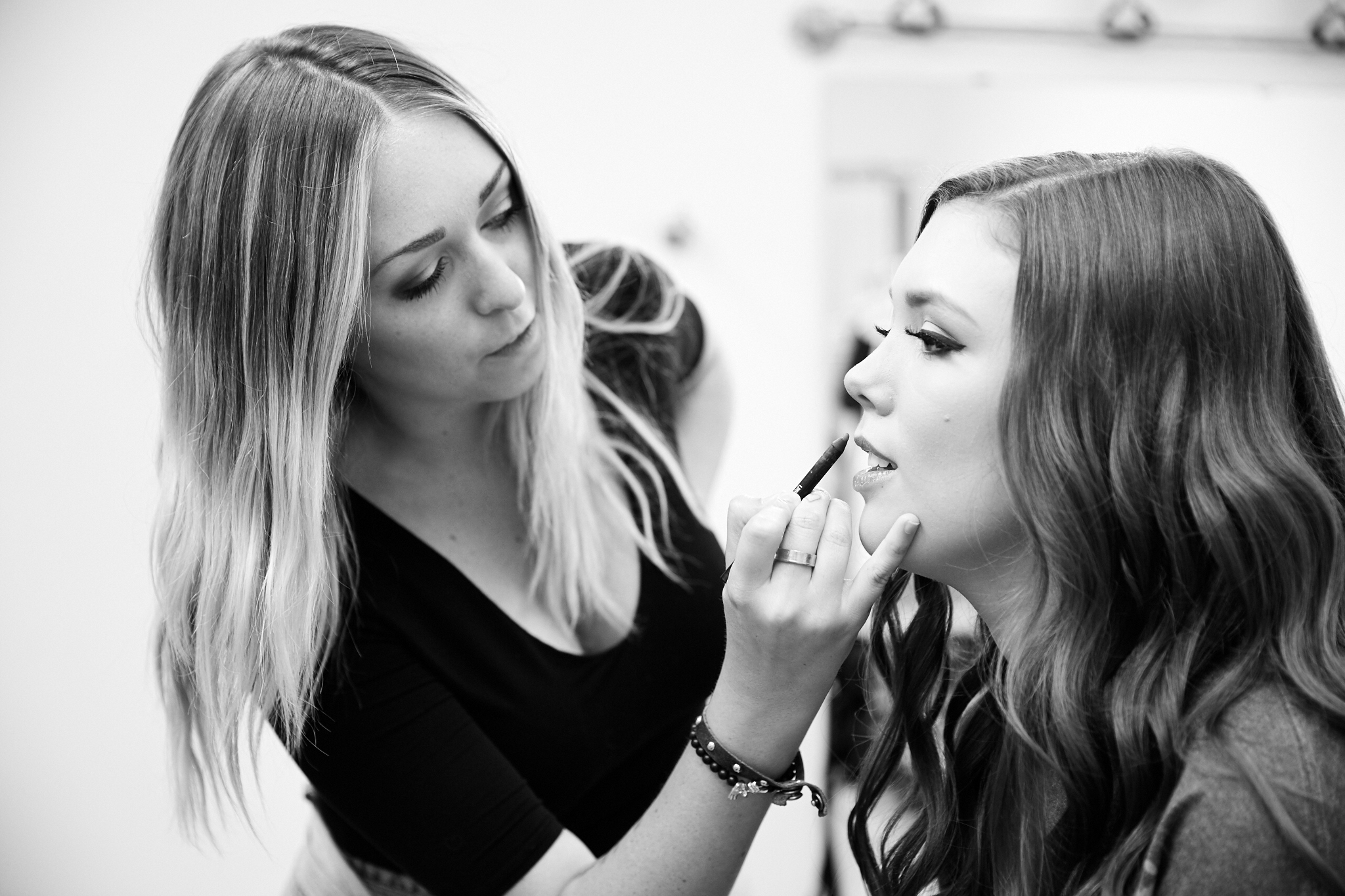 Behind the Scenes Senior Portrait - Emma Novak | Emily McGonigle Photography