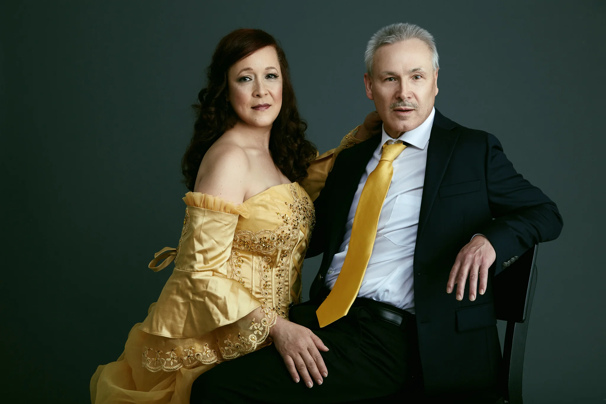 Modern Portrait - Mom and Dad | Emily McGonigle Photography