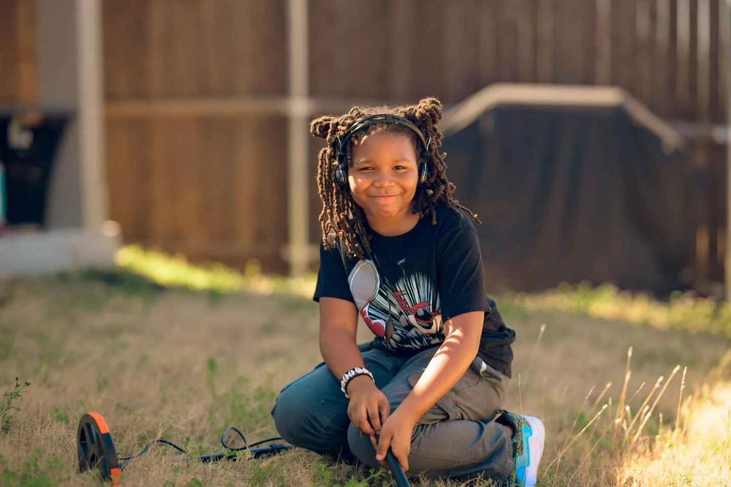 Morgan got a metal detector from my pops so you know we had to put it to use. Then relax at AMC lol 😂. Time is flying by grateful to capture these moments as often as I can. #framedbyfrancois #timeflies
