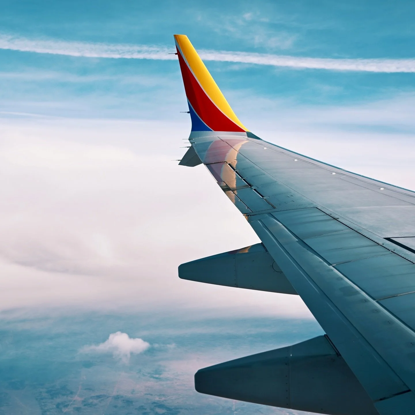 My happy place 🧘🏾 #windowseat #jetlifetothenextlife✈️ #framedbyfrancois #blacvoyage