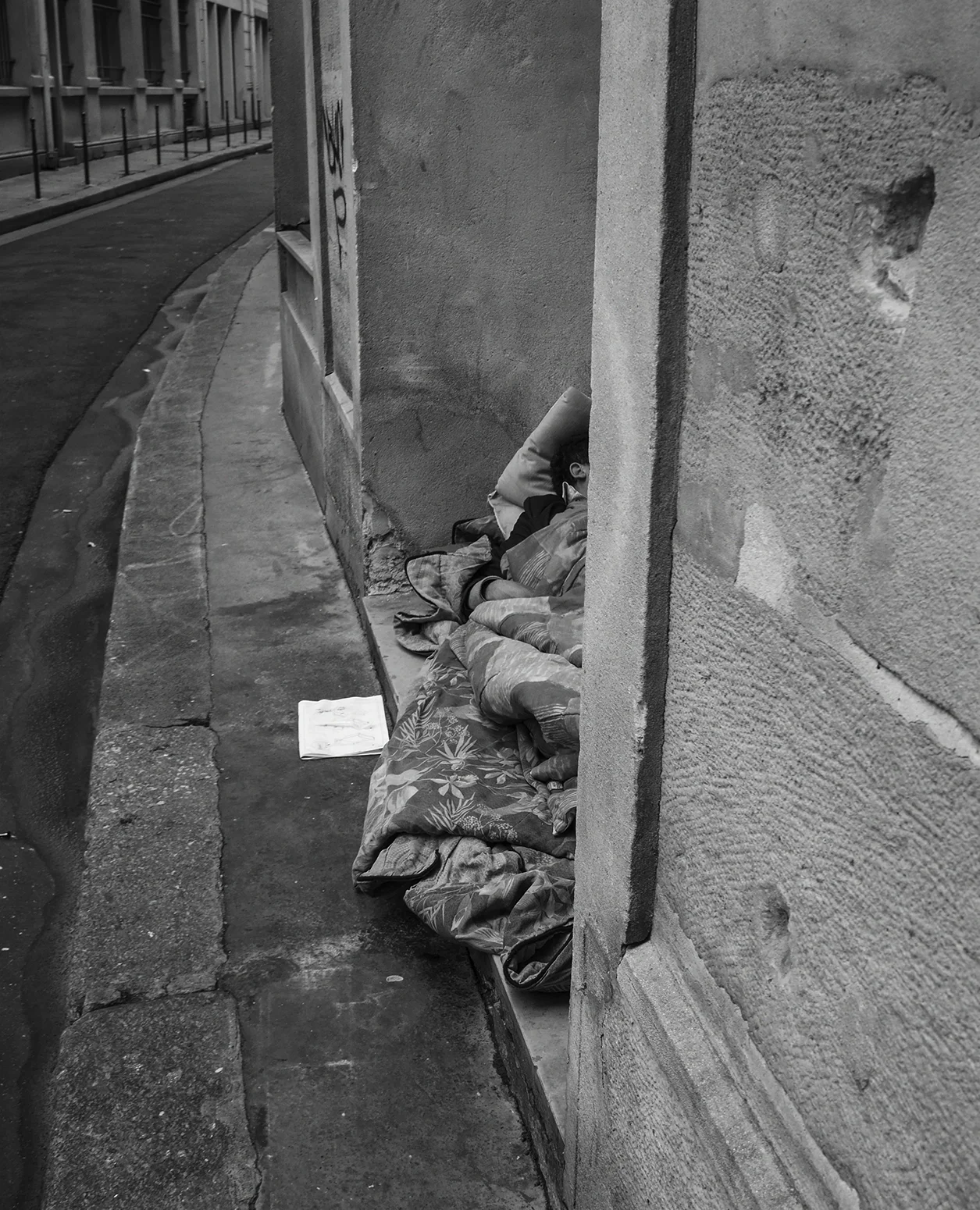 Street3L.jpg
