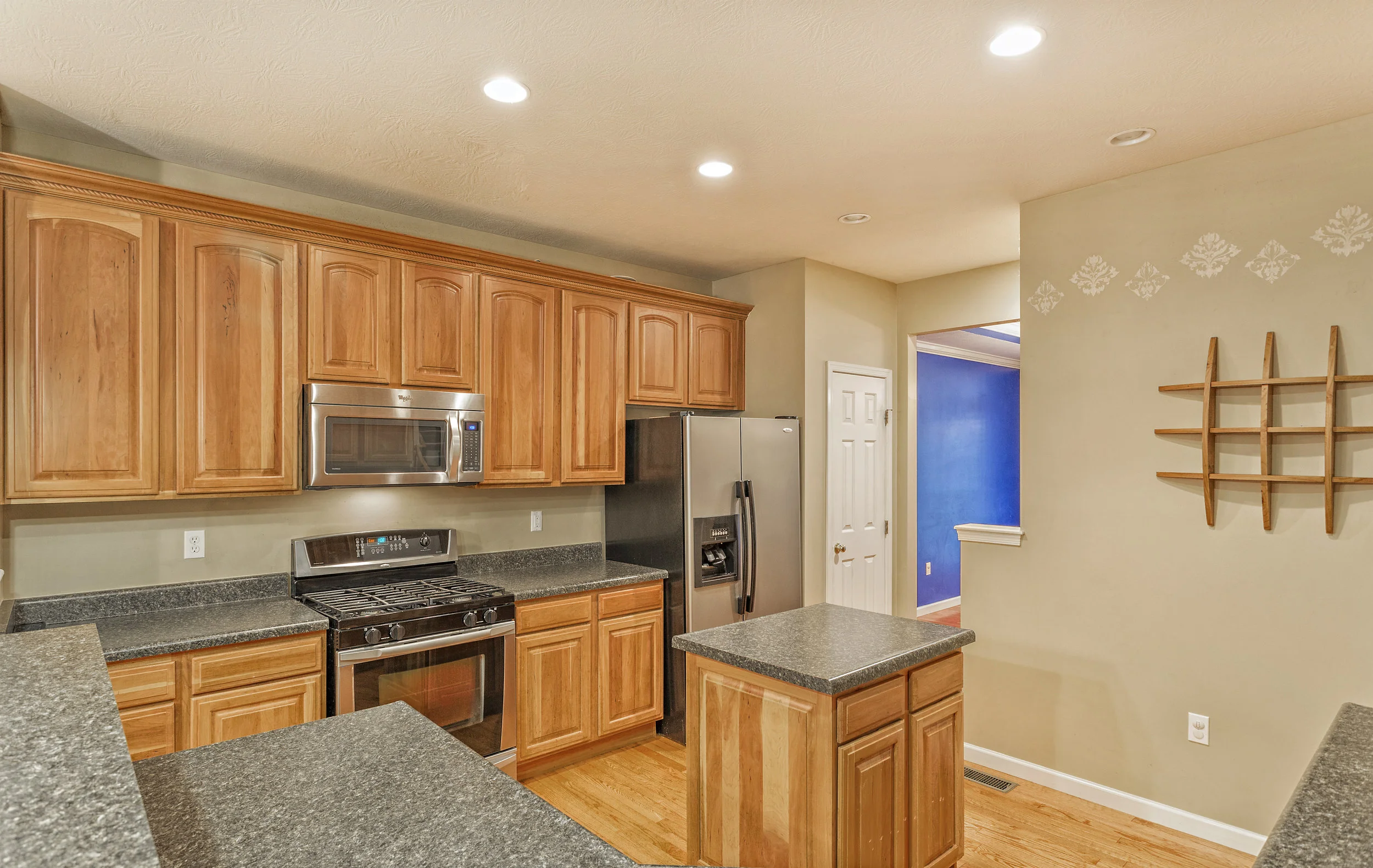 217_Park_Square_Lane_HL_011.jpg