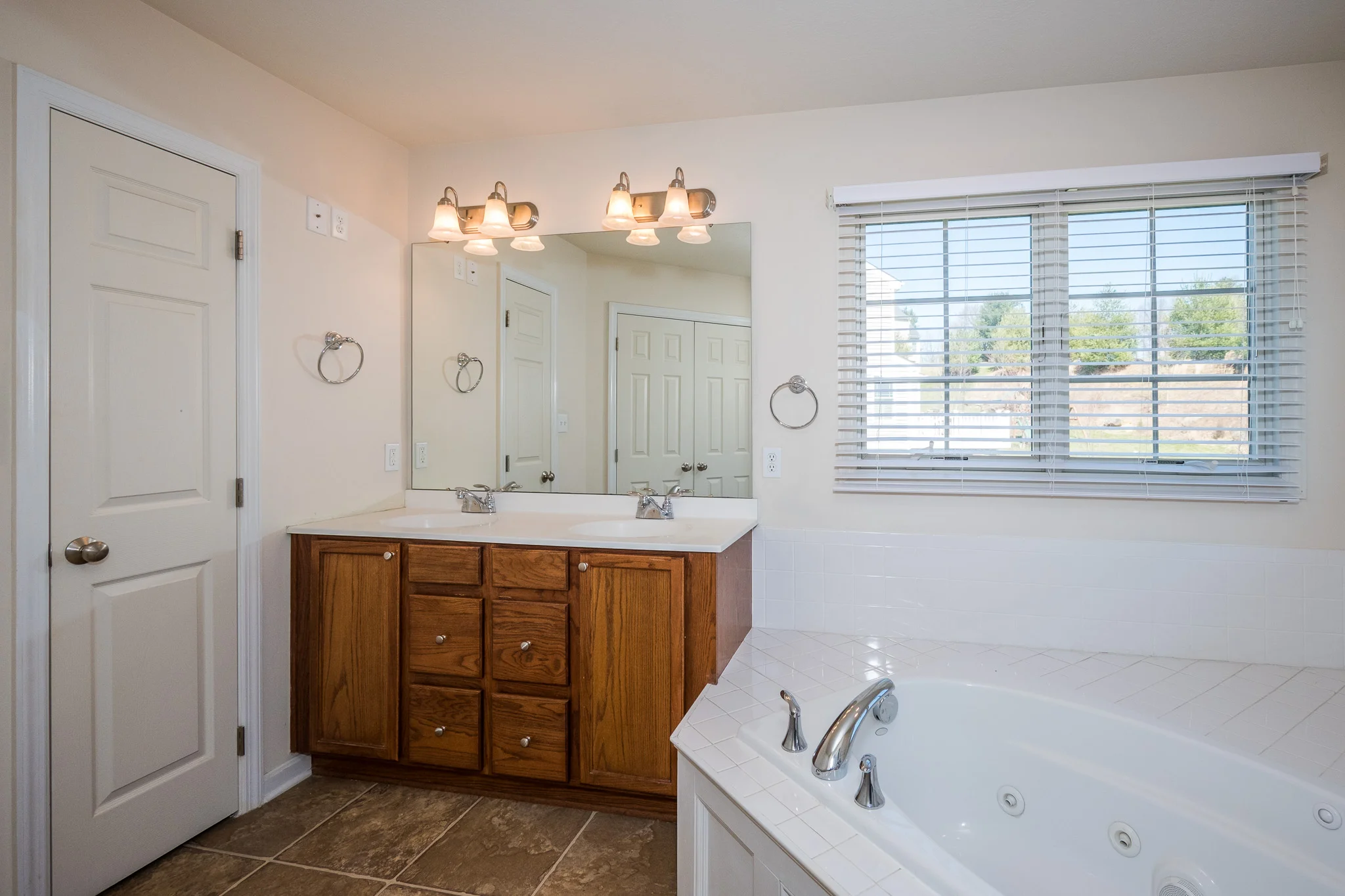NoraBestPhotography404Minglewood-037.jpg