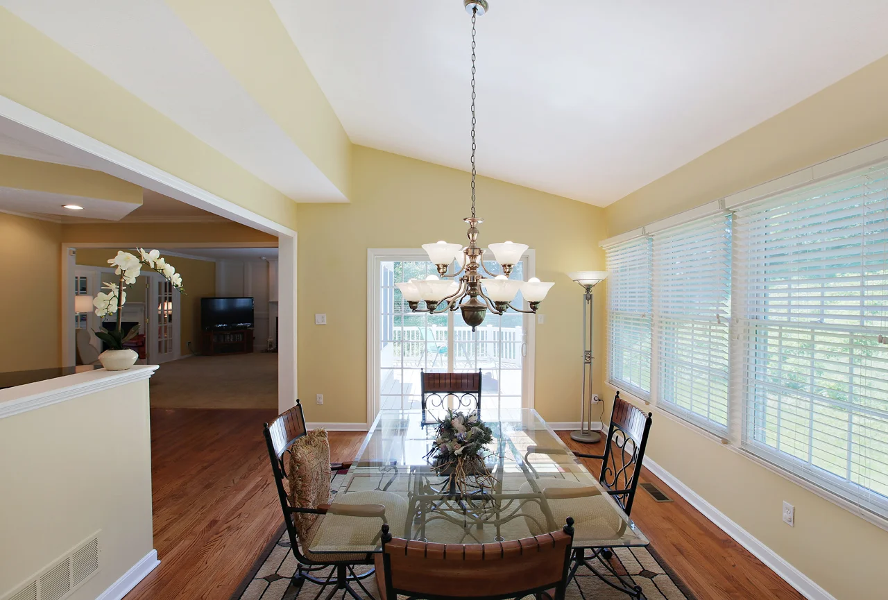 3001_Willowbrook_Drive016.jpg