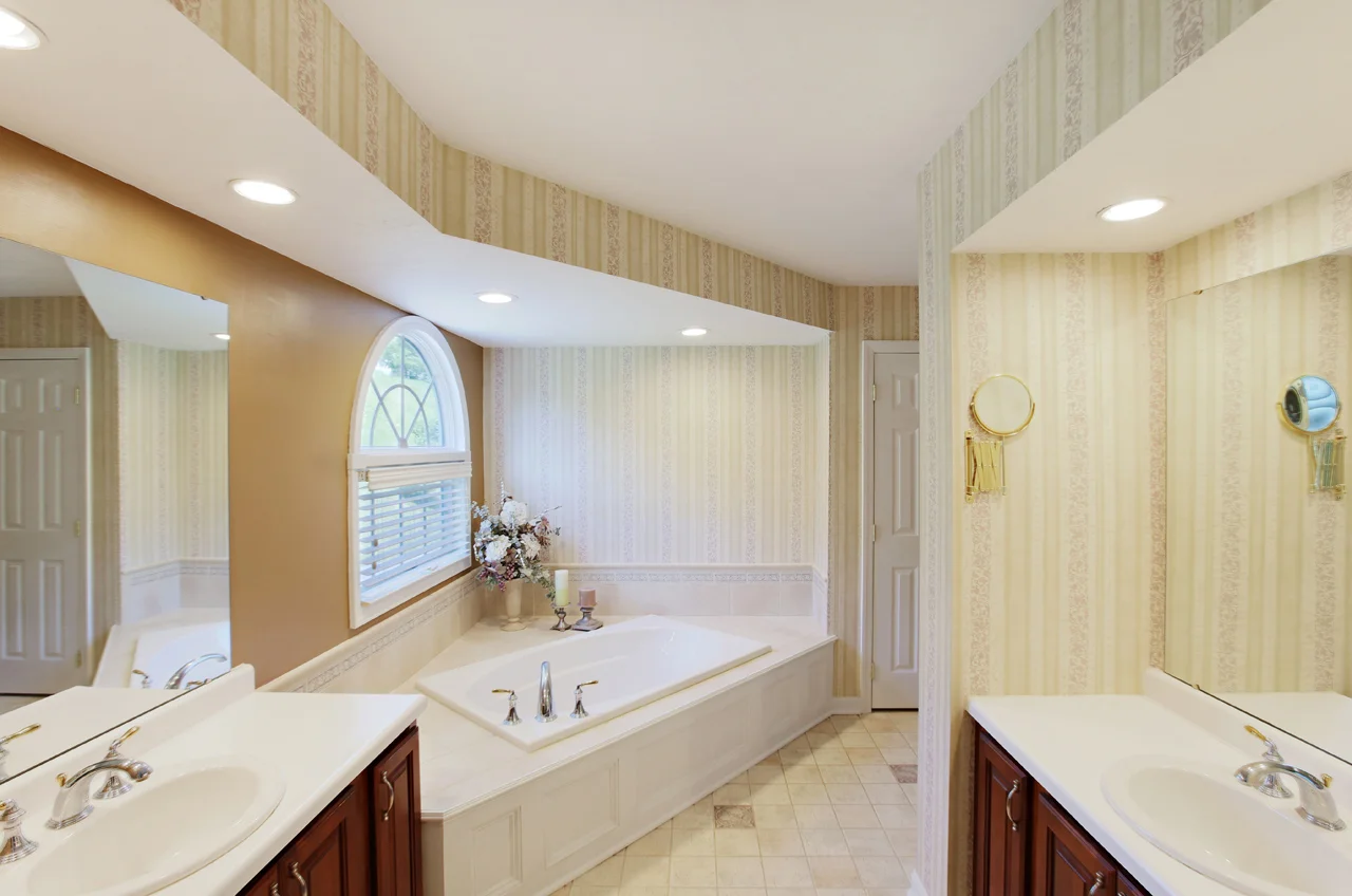 3001_Willowbrook_Drive028.jpg