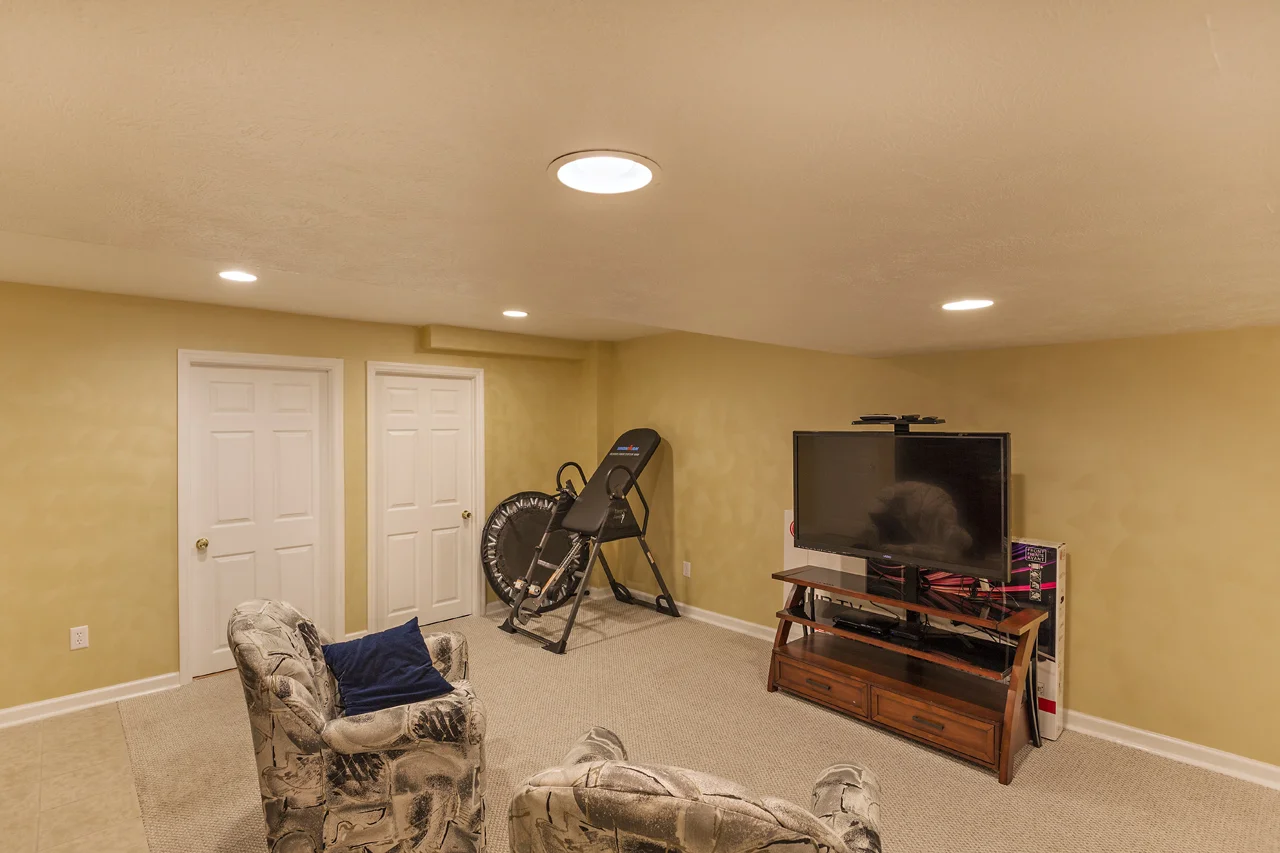 3001_Willowbrook_Drive033.jpg