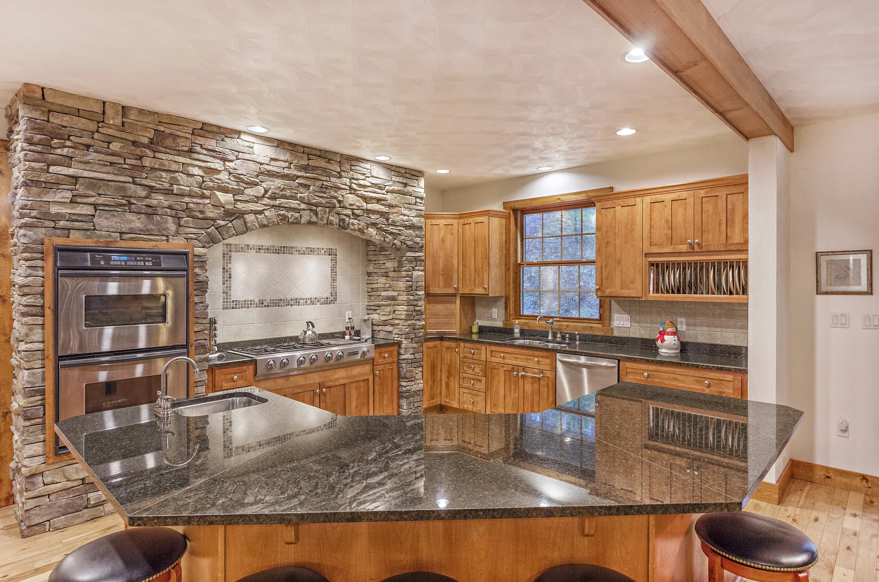 394_Deer_Ridge_Lane_013.jpg
