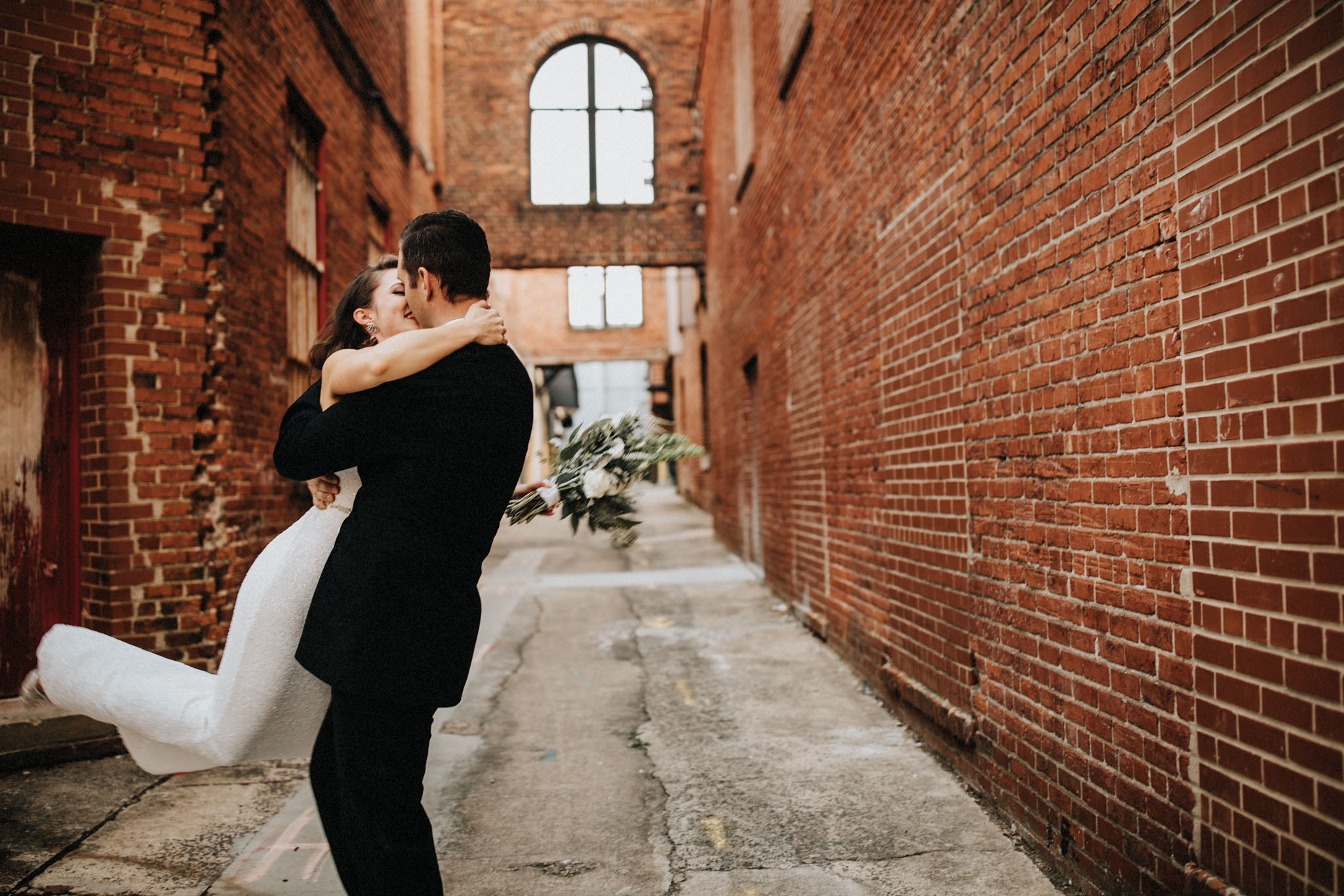 Hip bride and groom photography