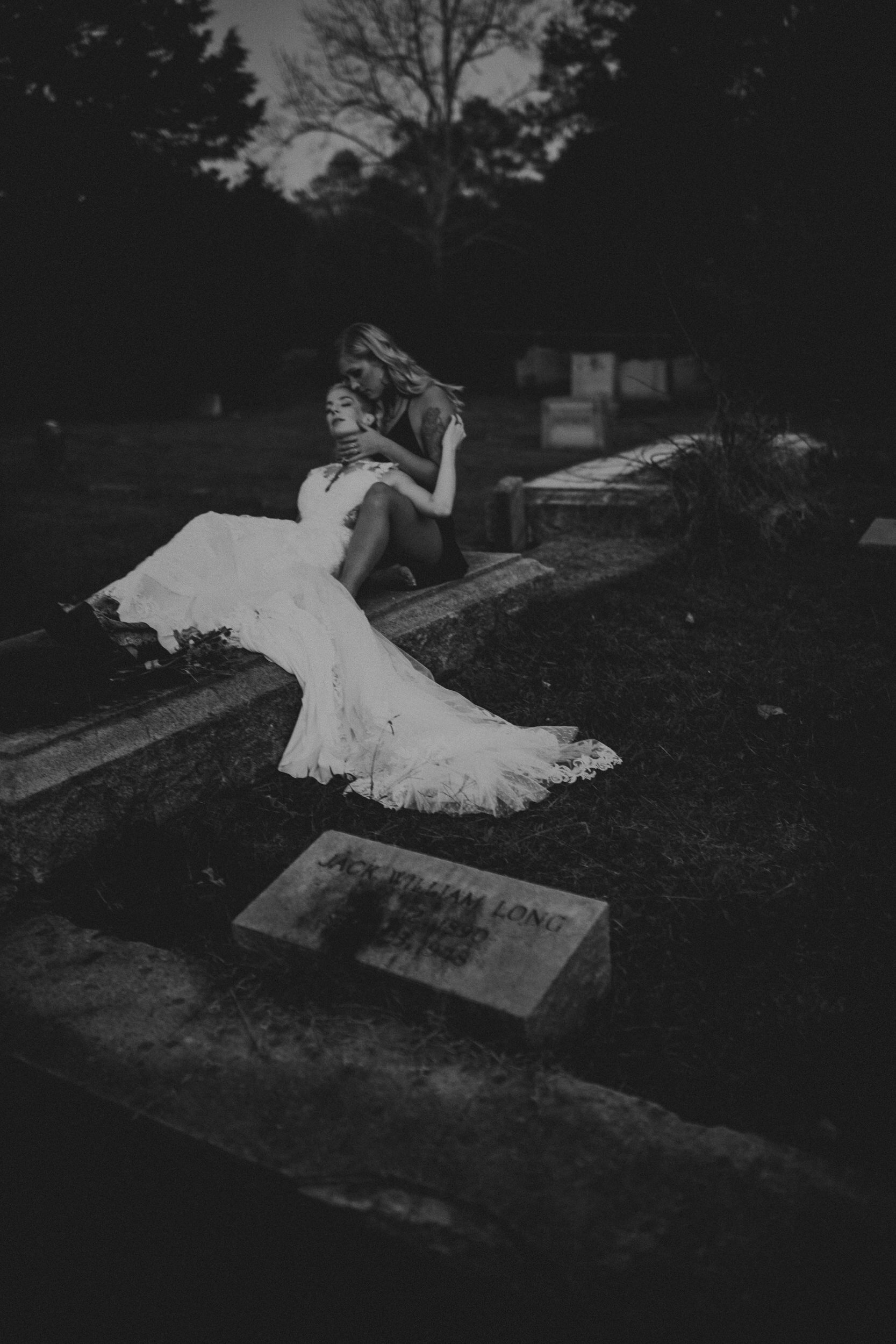 cemetery-wedding-13.jpg