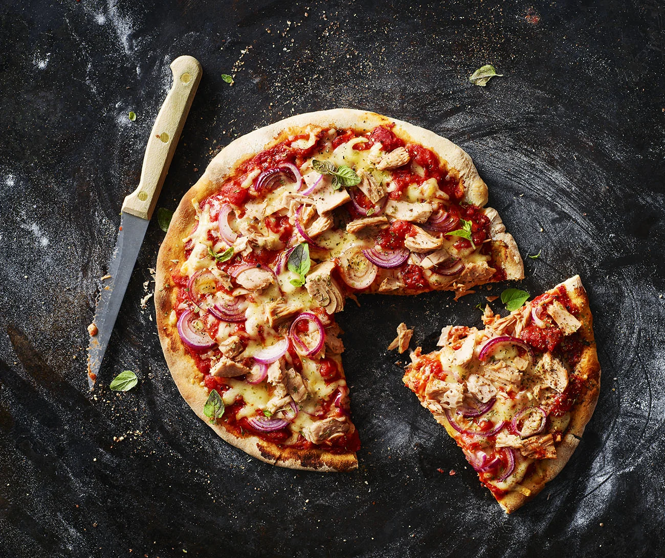 Steinofen Pizza Thunfisch