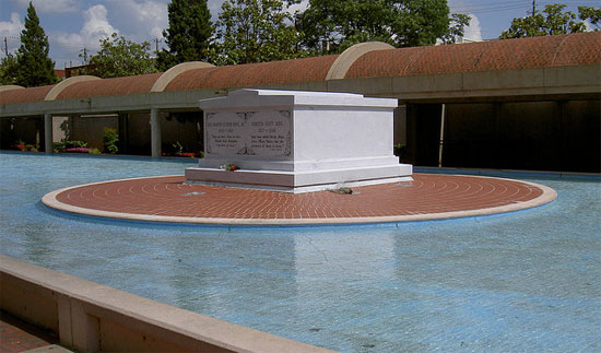 Martin-Luther-King-Jr.-National-Historic-Site-2.jpg