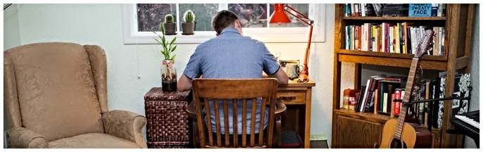 desk.jpg