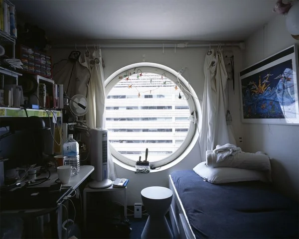 CapsuleTower3.jpg