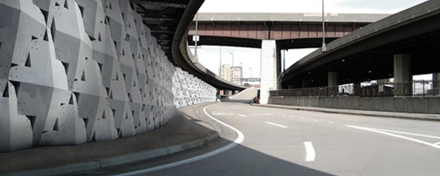 QuaDror-highway-barrier.jpg