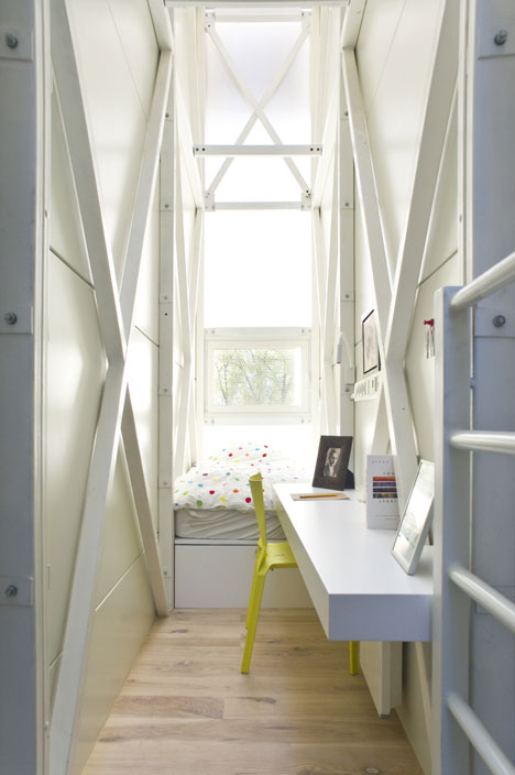 Keret-House_5.jpg